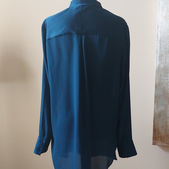 Rose & Olive Blue Blouse Sz M - Picture 2 of 8